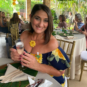 Meet your Posher, Nelfa